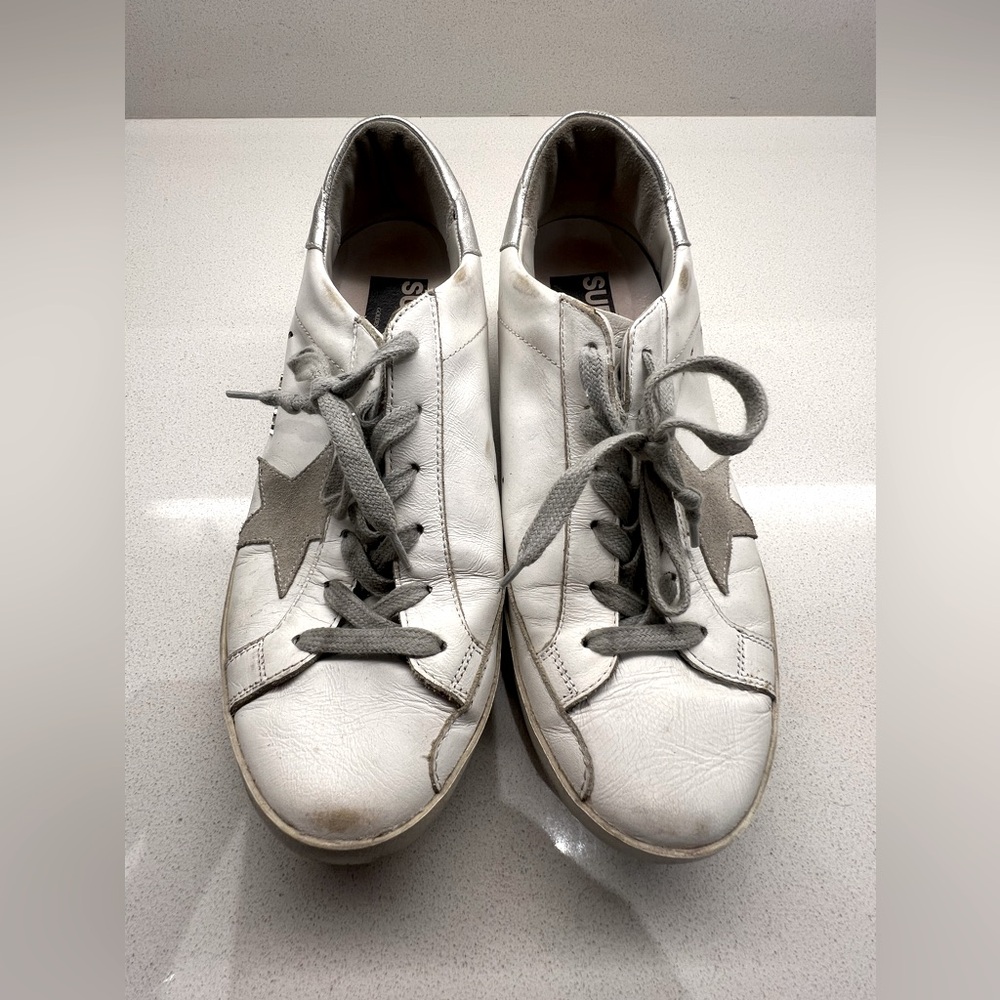 Golden Goose Sneakers
